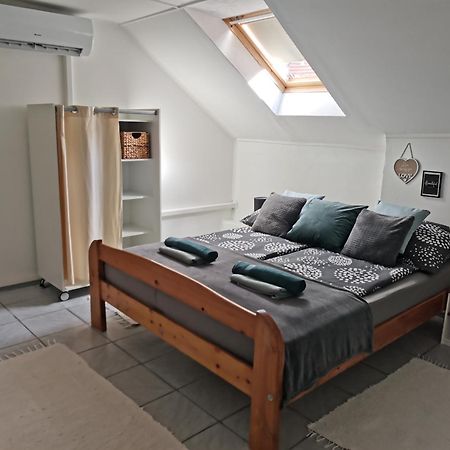 Apartman Rose Эгер Экстерьер фото